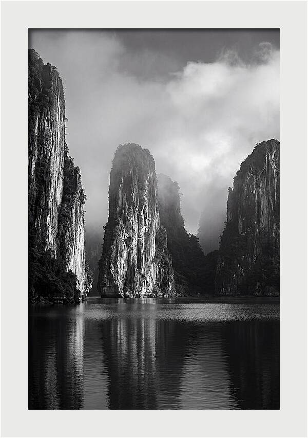 Ha Long Bay Karst Forms