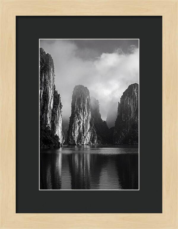 Ha Long Bay Karst Forms