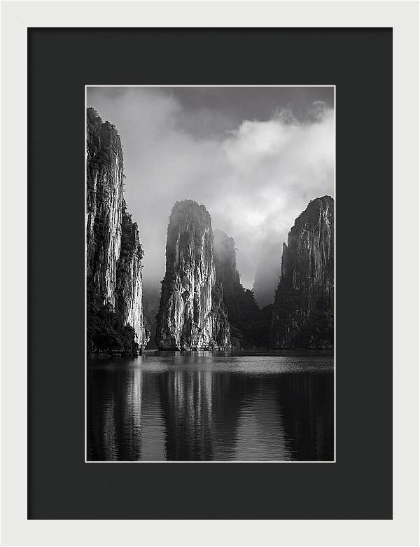 Ha Long Bay Karst Forms