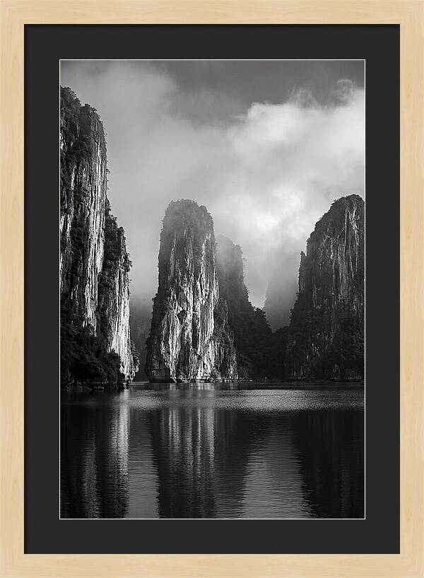 Ha Long Bay Karst Forms