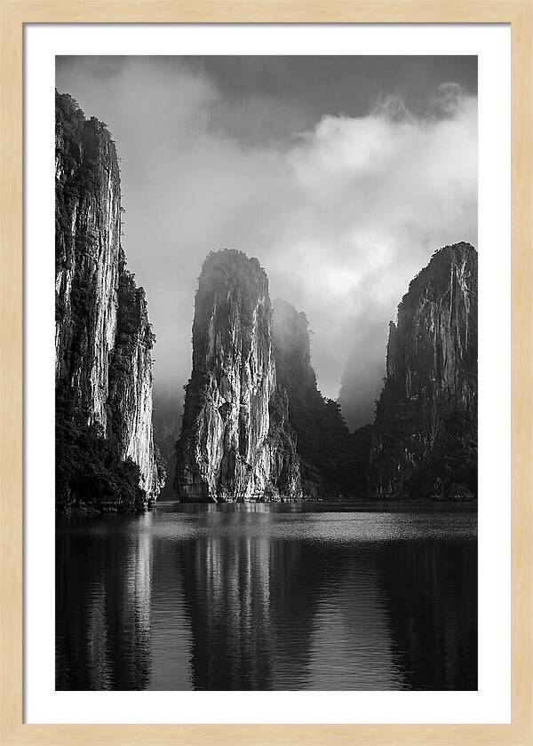 Ha Long Bay Karst Forms