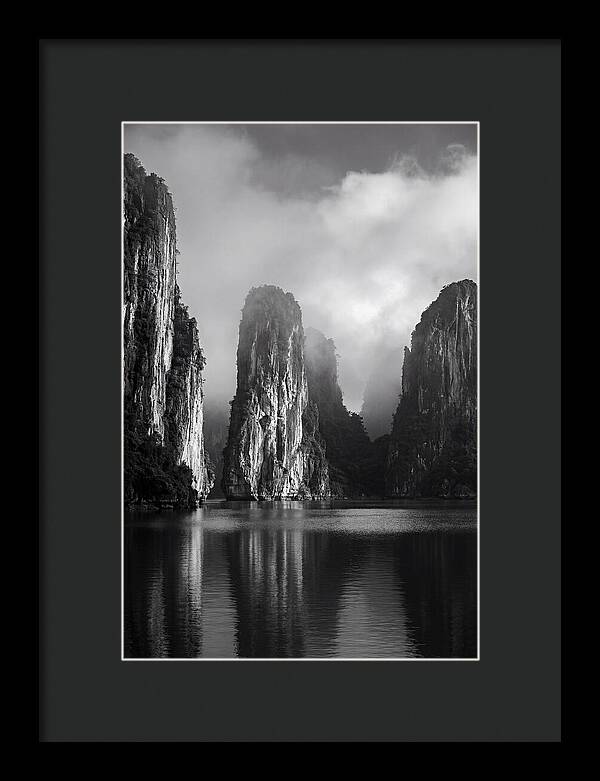 Ha Long Bay Karst Forms