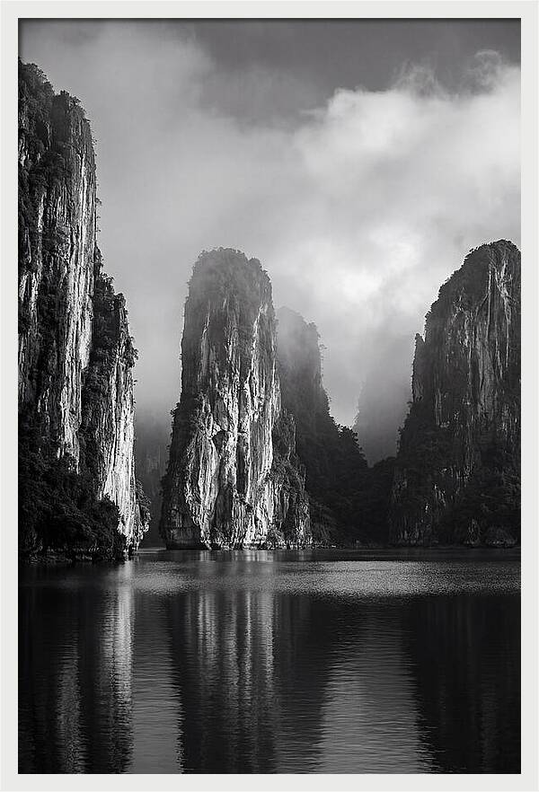Ha Long Bay Karst Forms