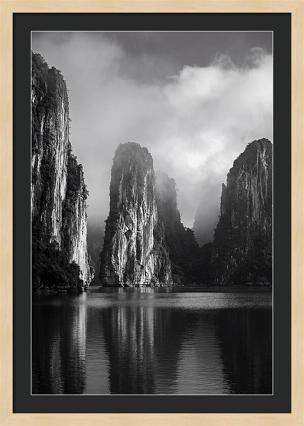 Ha Long Bay Karst Forms