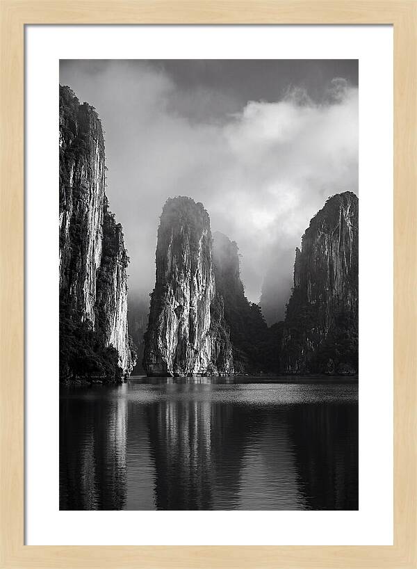 Ha Long Bay Karst Forms
