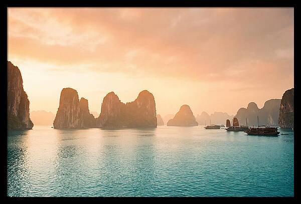 Ha Long Bay Serenity