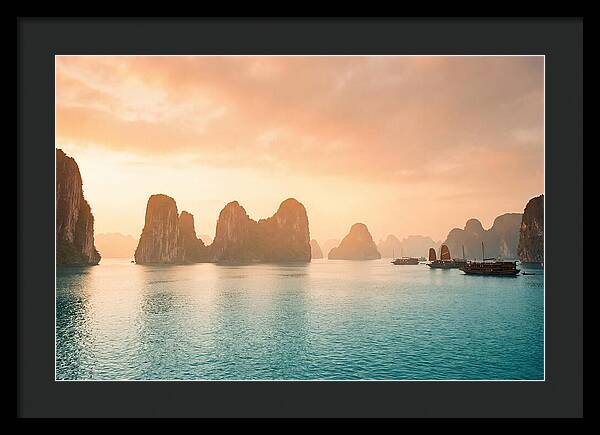 Ha Long Bay Serenity