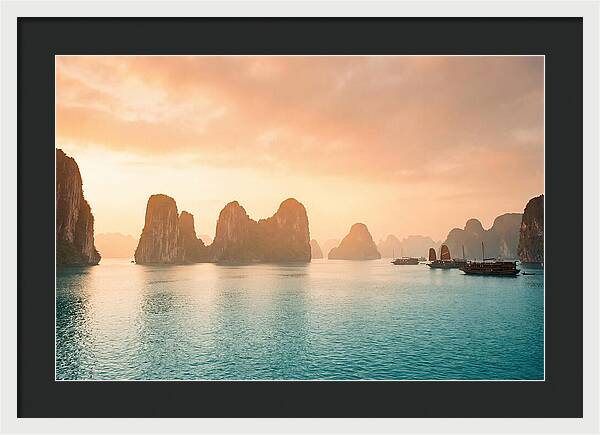Ha Long Bay Serenity