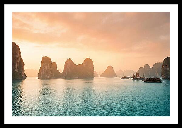Ha Long Bay Serenity
