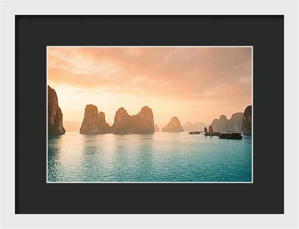Ha Long Bay Serenity