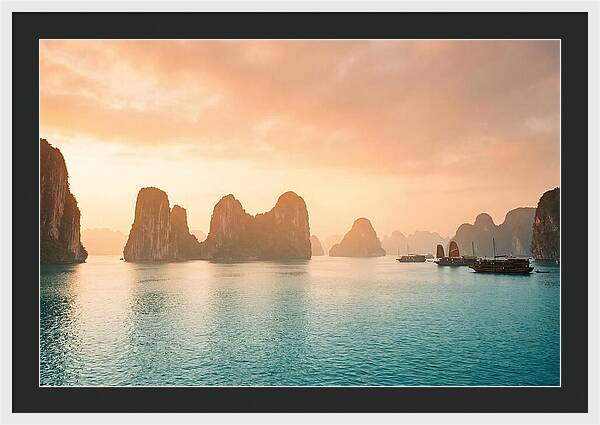 Ha Long Bay Serenity