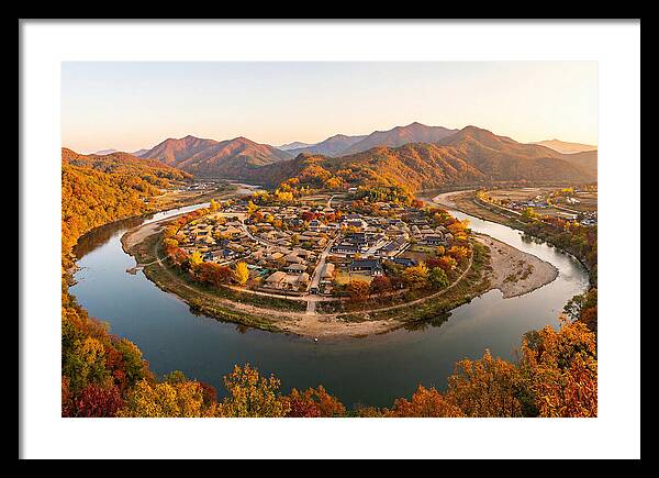 Hahoe Village From Buyongdae Cliff