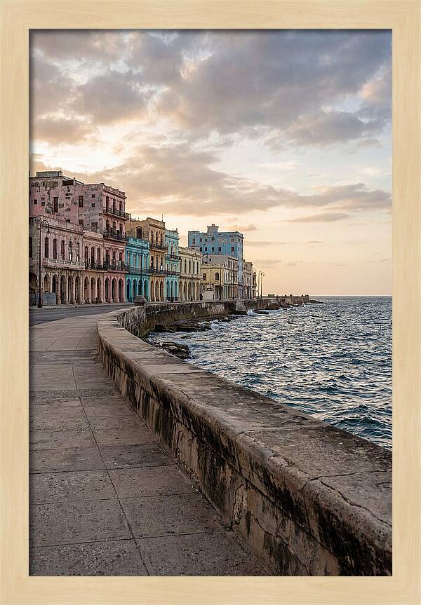 Havanas Colorful Seaside Charm