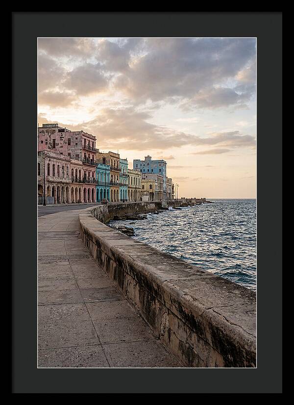 Havanas Colorful Seaside Charm