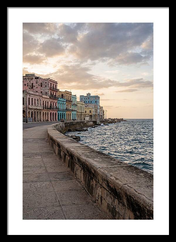Havanas Colorful Seaside Charm