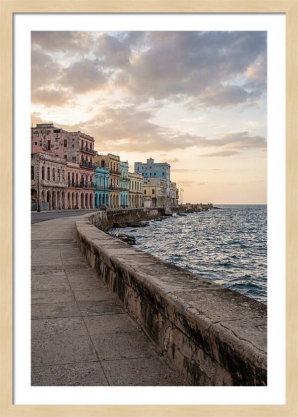 Havanas Colorful Seaside Charm