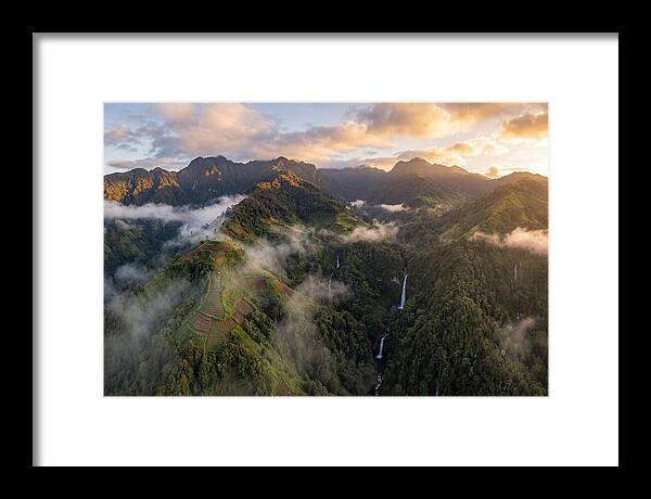Highlands Above The Clouds