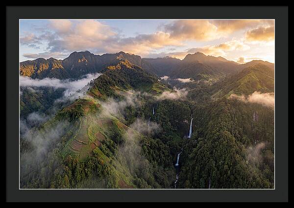 Highlands Above The Clouds