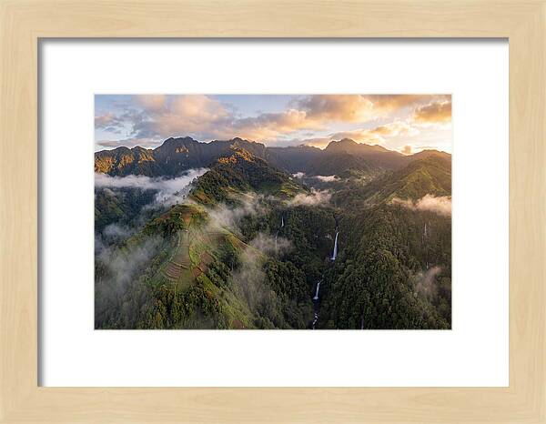 Highlands Above The Clouds