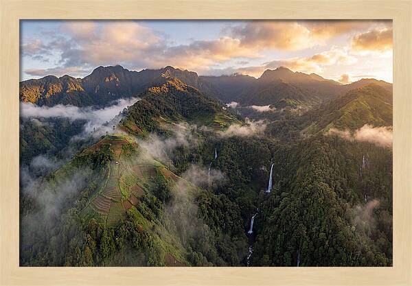Highlands Above The Clouds