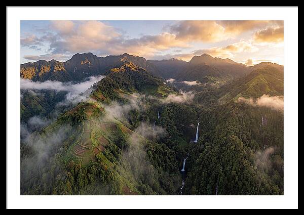 Highlands Above The Clouds