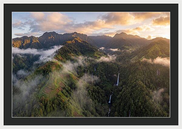 Highlands Above The Clouds