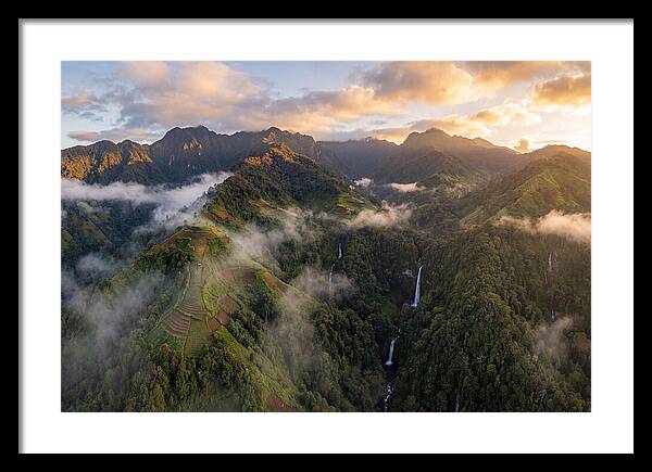 Highlands Above The Clouds