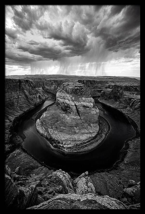 Horseshoe Bends Majestic Curves