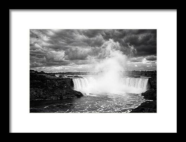 Horseshoe Falls In Monochrome