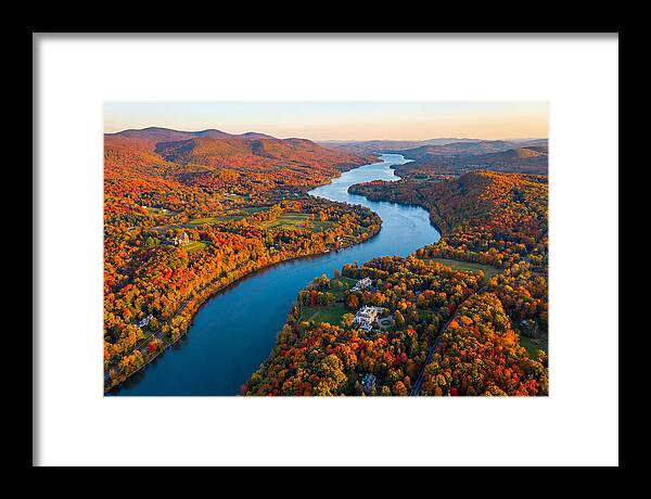 Hudson River Valley In Autumn