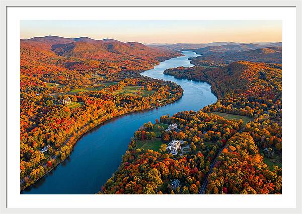 Hudson River Valley In Autumn