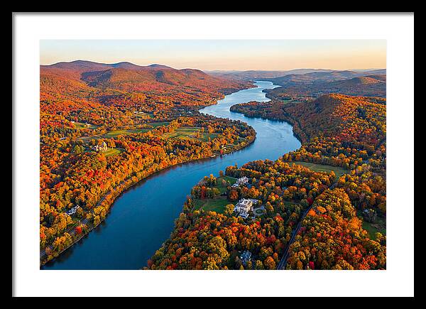 Hudson River Valley In Autumn