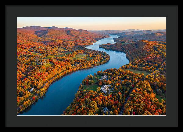 Hudson River Valley In Autumn