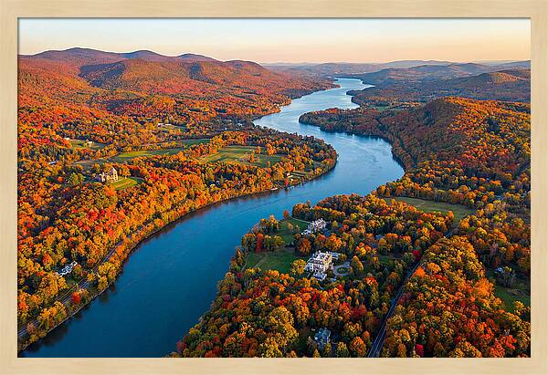 Hudson River Valley In Autumn
