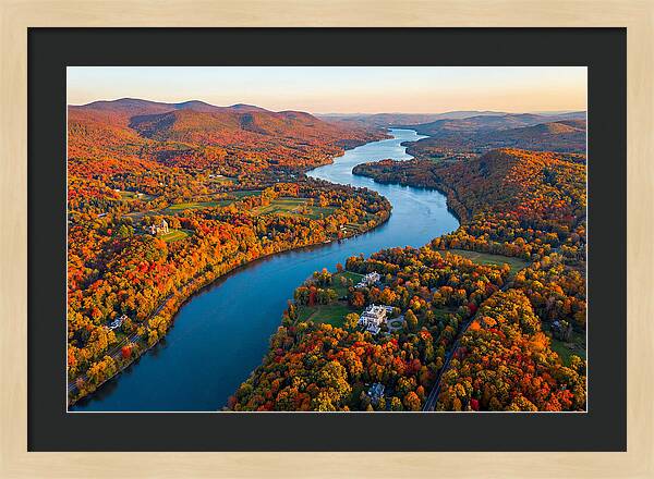 Hudson River Valley In Autumn