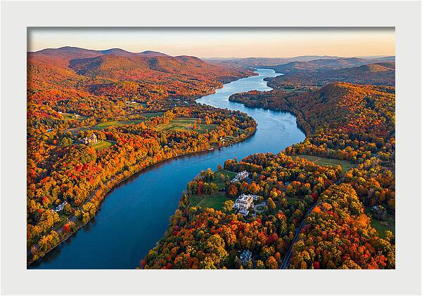 Hudson River Valley In Autumn