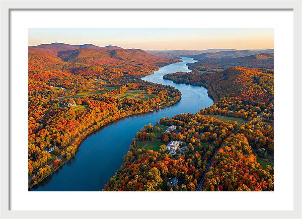 Hudson River Valley In Autumn