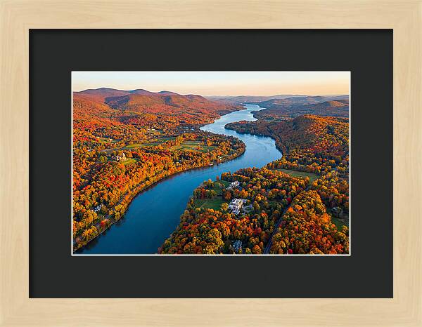 Hudson River Valley In Autumn