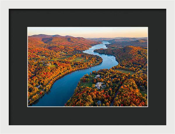 Hudson River Valley In Autumn