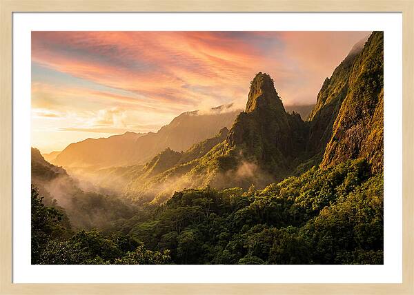 Iao Needle At Sunrise