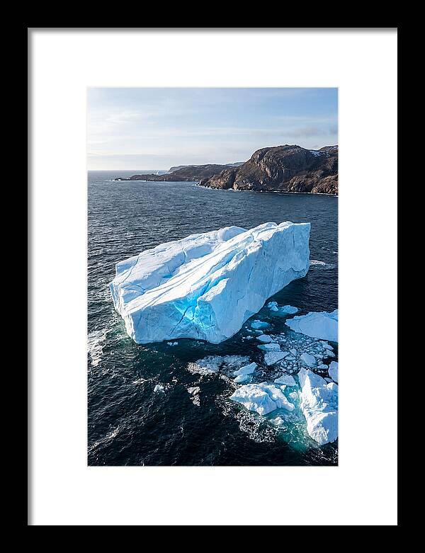 Iceberg Serenity In Iceberg Alley