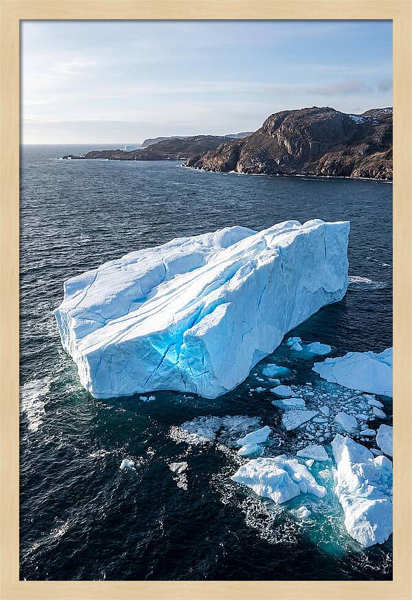 Iceberg Serenity In Iceberg Alley
