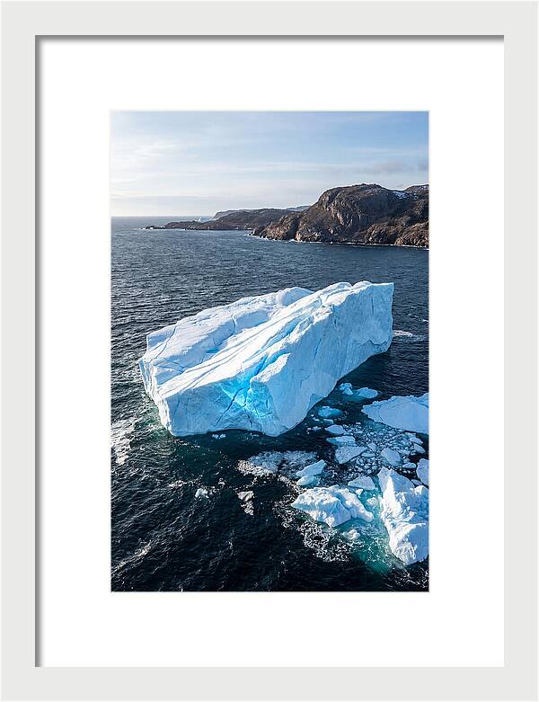 Iceberg Serenity In Iceberg Alley
