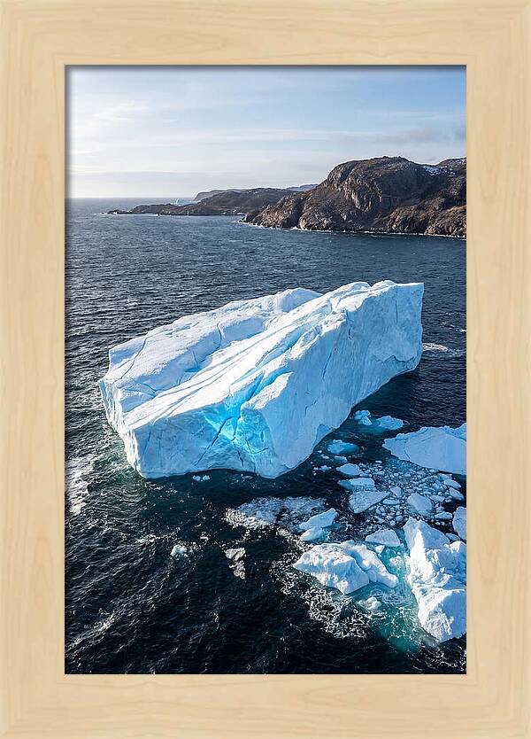 Iceberg Serenity In Iceberg Alley
