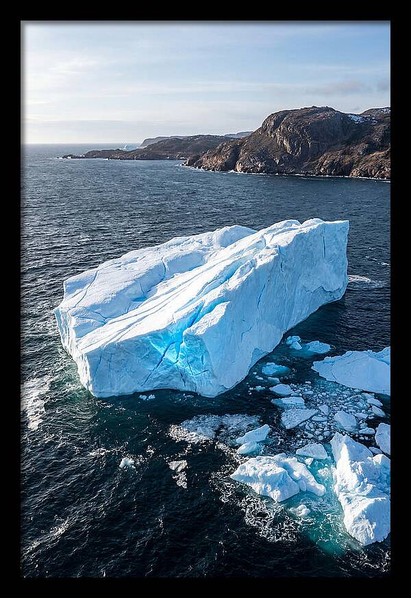 Iceberg Serenity In Iceberg Alley