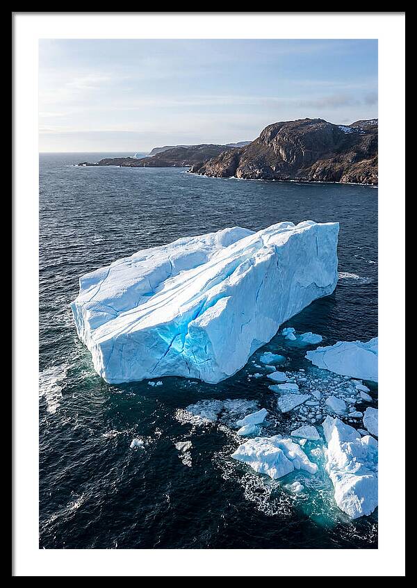 Iceberg Serenity In Iceberg Alley