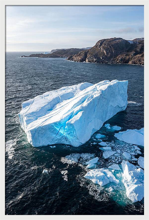 Iceberg Serenity In Iceberg Alley