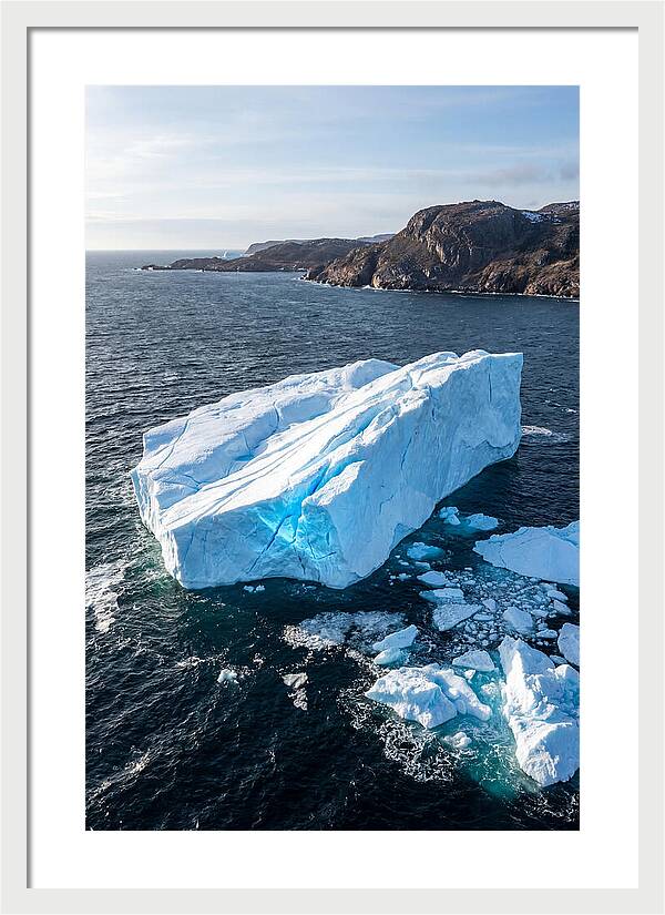 Iceberg Serenity In Iceberg Alley