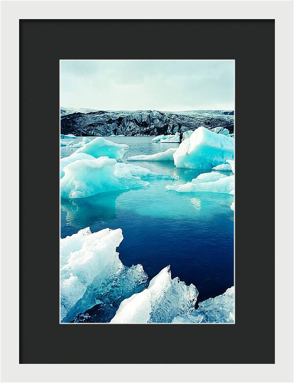 Icelands Glacial Serenity