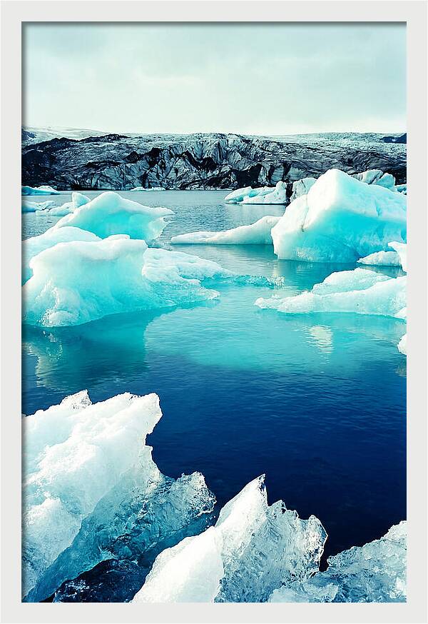 Icelands Glacial Serenity